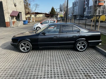 Авто BMW 5 Серия 1990 № 8744294
