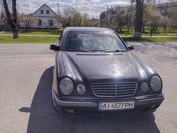Авто Mercedes 220 2000 № 8744541