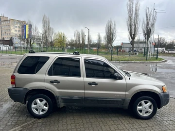 Авто Ford Escape 2002 № 8744542