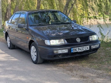 Авто Volkswagen Passat Sedan 1995 № 8744725