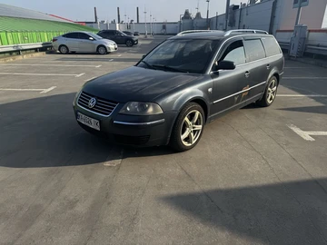 Авто Volkswagen Passat Variant 2001 № 8744844