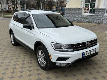 Авто Volkswagen Tiguan 2020 № 8744893