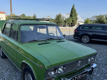 Авто ВАЗ 2103 1976 № 8744953