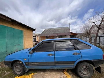 Авто ВАЗ 2109 2002 № 8744987