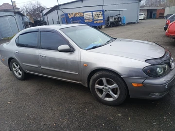 Авто Nissan Maxima 2000 № 8745122