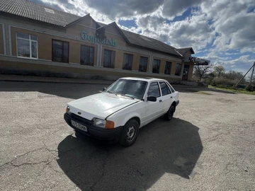 Авто Ford Escort 1986 № 8745213