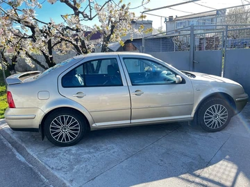 Авто Volkswagen Bora 2002 № 8745397