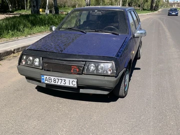 Авто ВАЗ 2109 1991 № 8745421