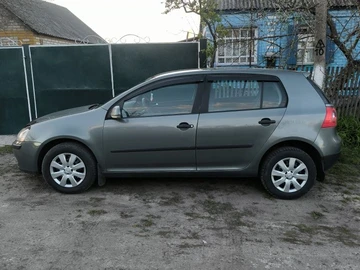 Авто Volkswagen Golf 2003 № 8745432