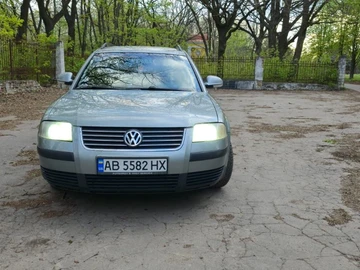 Авто Volkswagen Passat Variant 2004 № 8745474