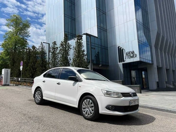 Авто Volkswagen Polo 2012 № 8745603