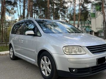 Авто Volkswagen Touran 2005 № 8746070