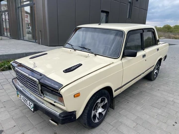 Авто ВАЗ 2107 1992 № 8746166