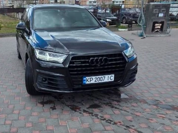 Авто Audi Q7 2018 № 8746410