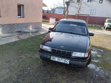 Авто Opel Vectra 1990 № 8746470