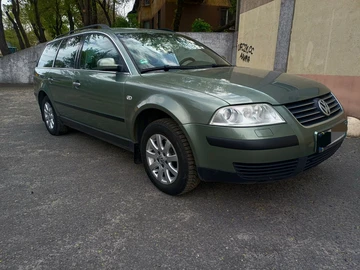 Авто Volkswagen Passat Variant 2003 № 8746539