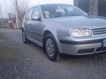 Авто Volkswagen Golf 2002 № 8746599