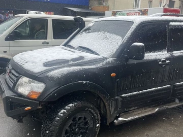 Авто Mitsubishi Pajero 2002 № 8746623