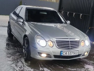 Авто Mercedes 220 2003 № 8746788