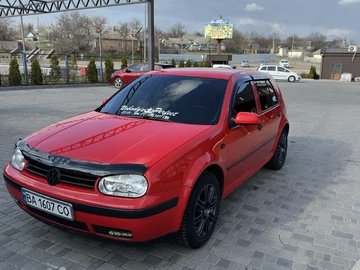 Авто Volkswagen Golf 2000 № 8746923