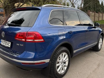 Авто Volkswagen Touareg 2015 № 8746965