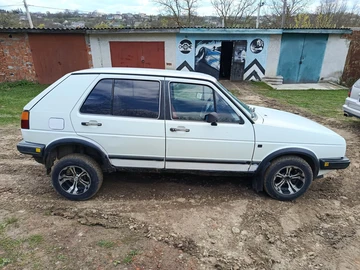 Авто Volkswagen Golf 1987 № 8747017