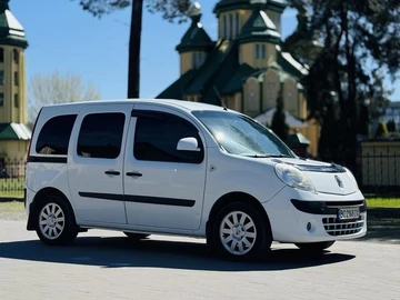 Авто Renault Kangoo Passenger 2012 № 8747020