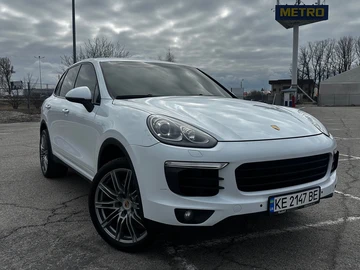 Авто Porsche Cayenne 2017 № 8747027