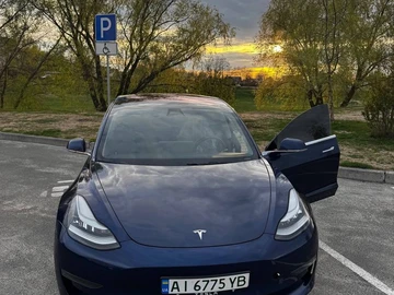 Авто Tesla Model 3 2018 № 8747037