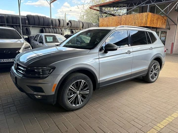 Авто Volkswagen Tiguan 2019 № 8747113