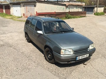 Авто Opel Kadett 1990 № 8747515