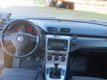 Авто Volkswagen Passat Sedan 2005 № 8747527