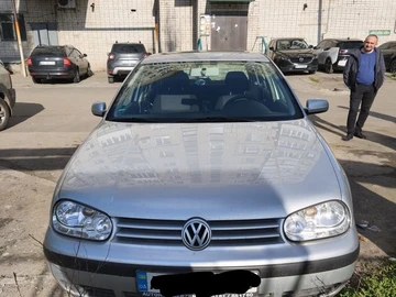 Авто Volkswagen Golf 2001 № 8747564