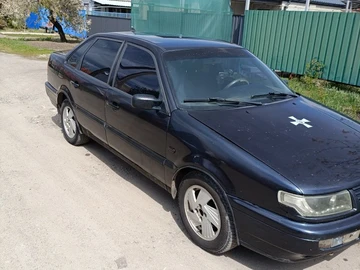 Авто Volkswagen Passat Sedan 1994 № 8747624