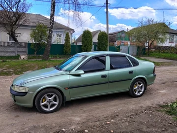 Авто Opel Vectra 1996 № 8747638