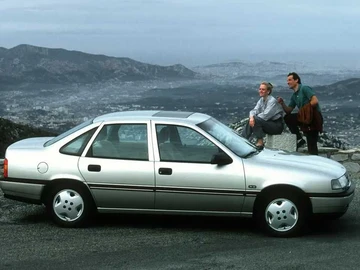 Авто Opel Vectra 1992 № 8747713
