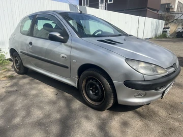 Авто Peugeot 206 2002 № 8747716