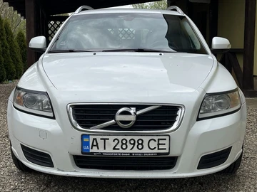 Авто Volvo V50 2011 № 8747718
