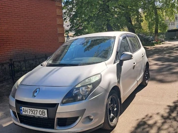 Авто Renault Scenic 2011 № 8747833