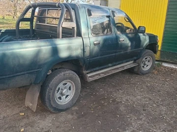 Авто Toyota Hilux Pick Up 1994 № 8747996