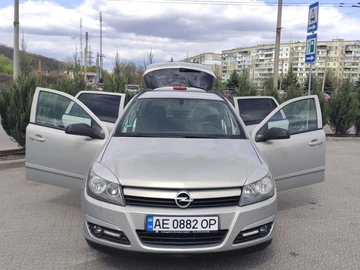 Авто Opel Astra 2004 № 8748049