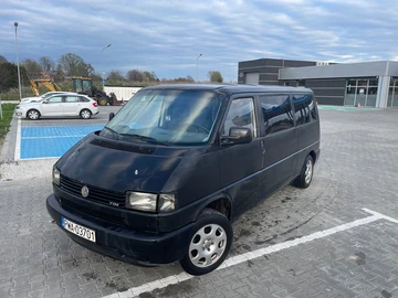 Авто Volkswagen Transporter 2000 № 8748191