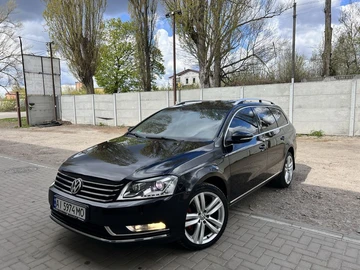 Авто Volkswagen Passat Variant 2012 № 8748401