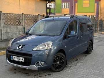 Авто Peugeot Partner 2010 № 8748669