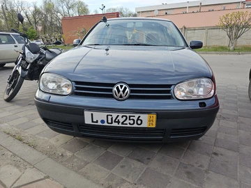 Авто Volkswagen Golf 2000 № 8748689