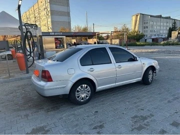Авто Volkswagen Bora 1999 № 8749074