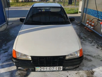 Авто Opel Kadett 1987 № 8749123