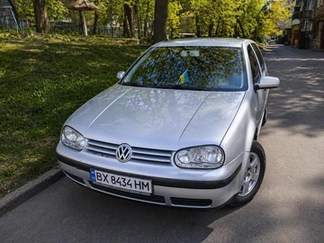 Авто Volkswagen Golf 2000 № 8749291