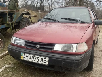 Авто Hyundai Pony 1992 № 8749357