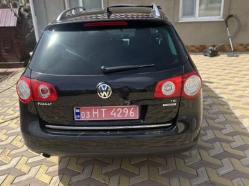 Авто Volkswagen Passat Variant 2010 № 8749521